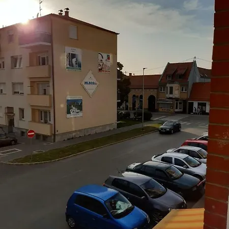 For5 Apartment Dakovo Exterior photo