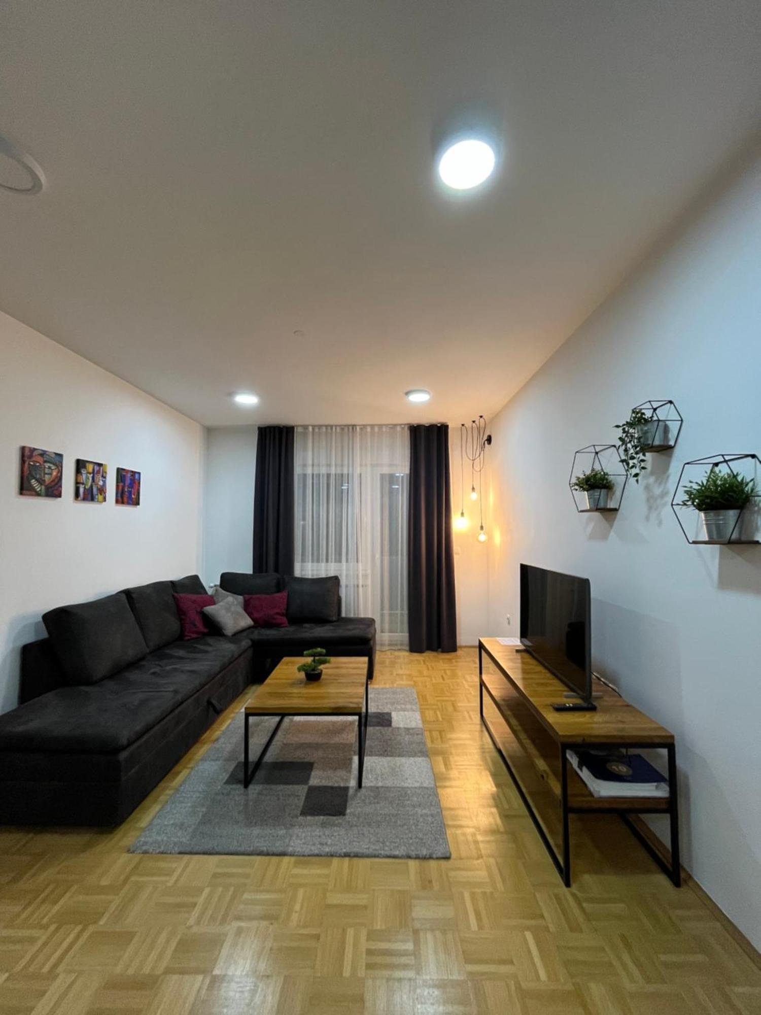 Apartment For5 Dakovo