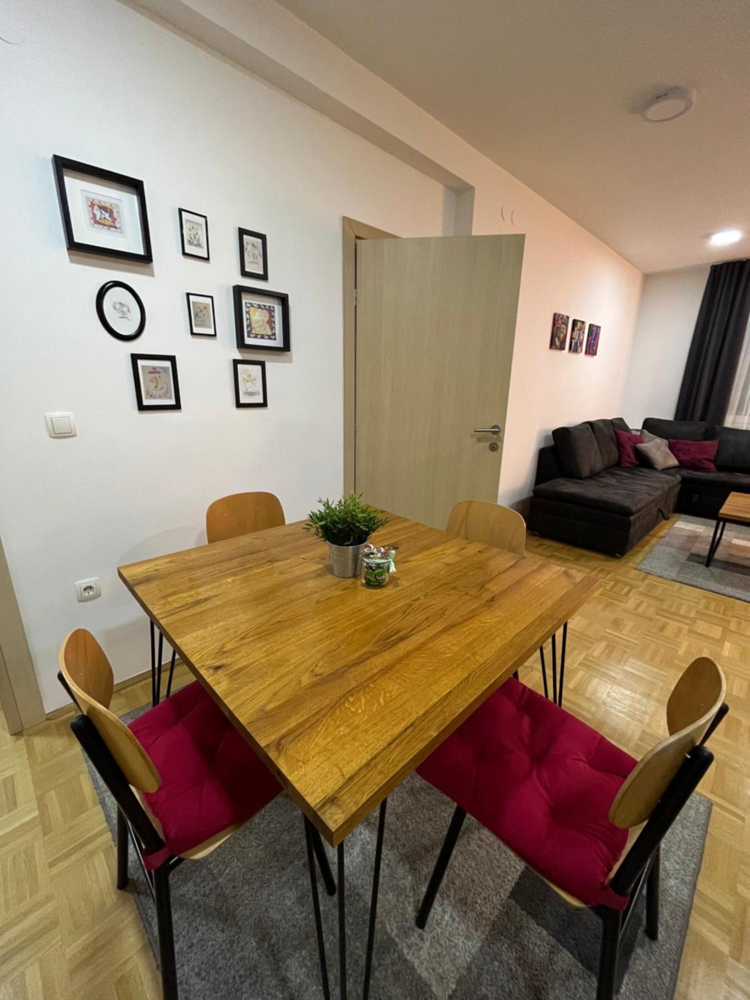For5 Apartment